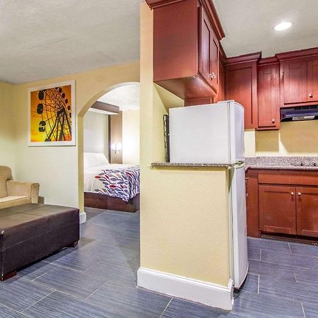 Rodeway Inn & Suites Houston Near Medical Center Dış mekan fotoğraf