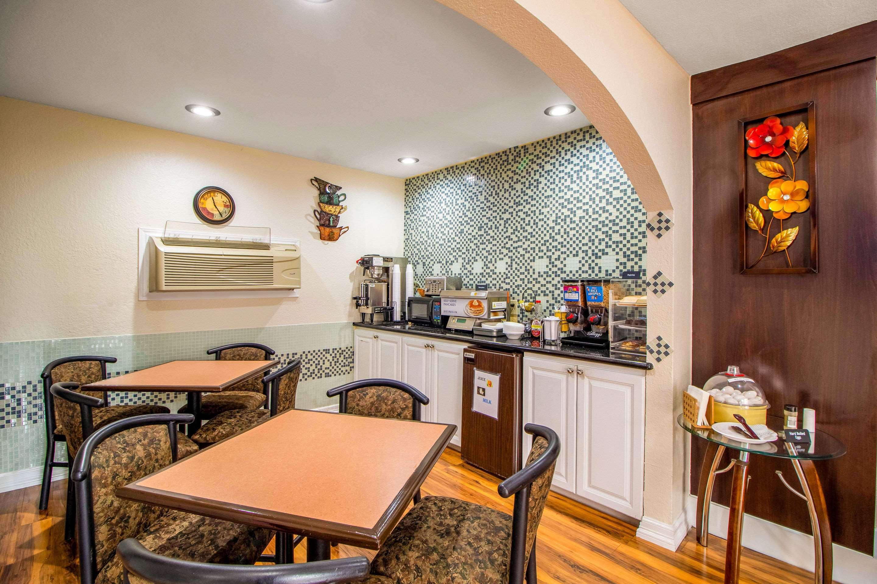 Rodeway Inn & Suites Houston Near Medical Center Dış mekan fotoğraf