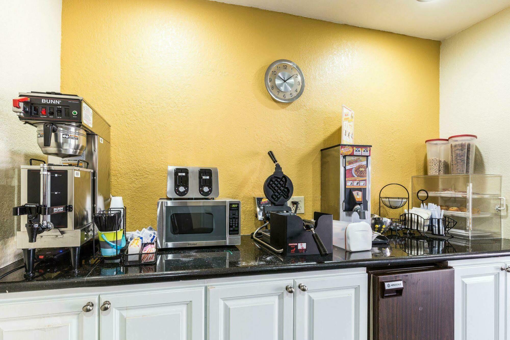 Rodeway Inn & Suites Houston Near Medical Center Dış mekan fotoğraf