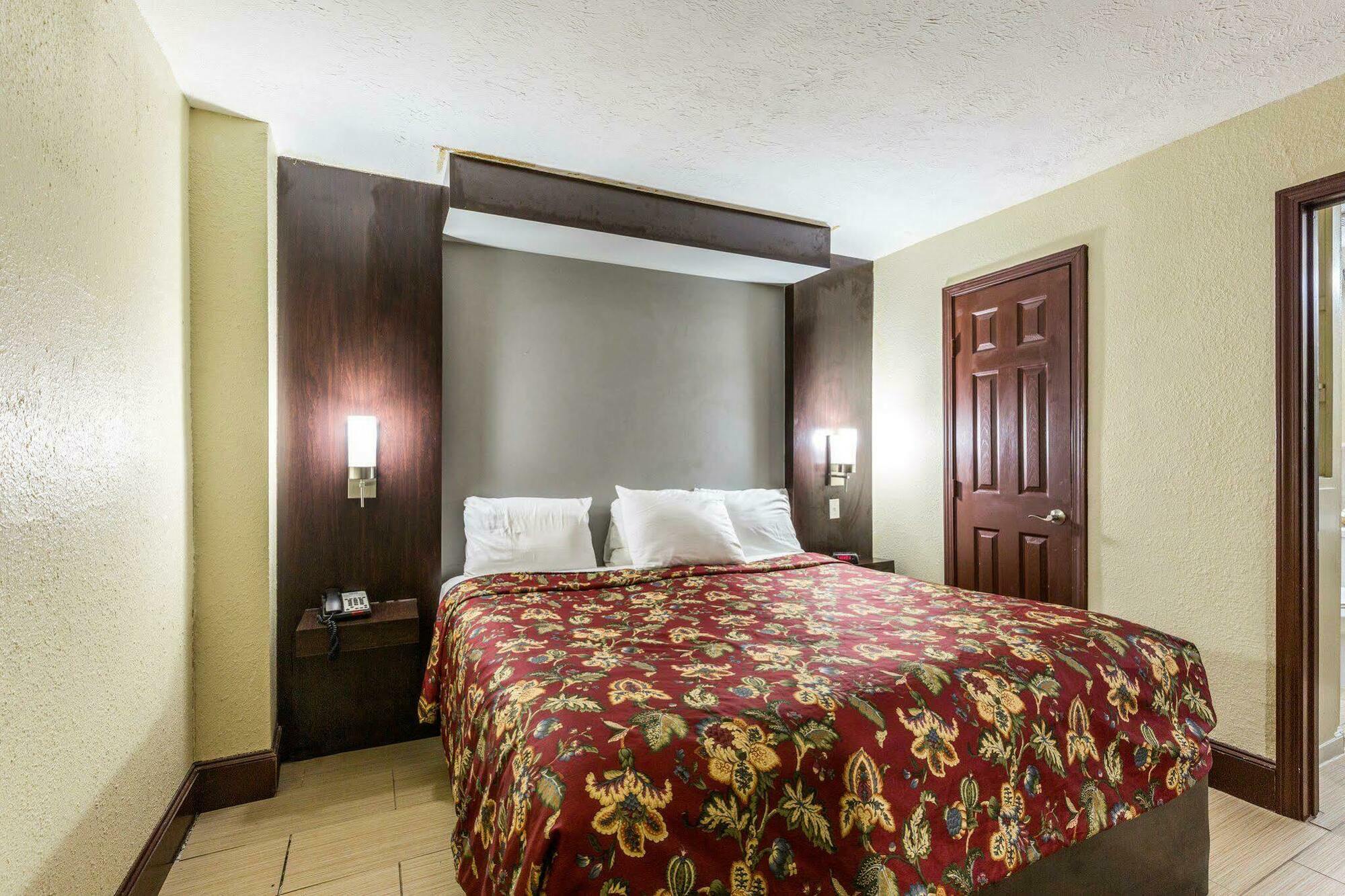 Rodeway Inn & Suites Houston Near Medical Center Dış mekan fotoğraf